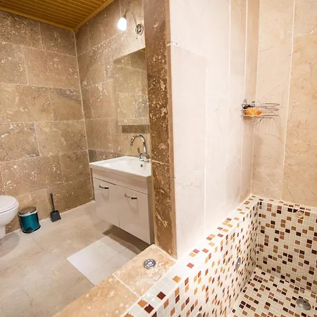 Hotel Capiedra 3*