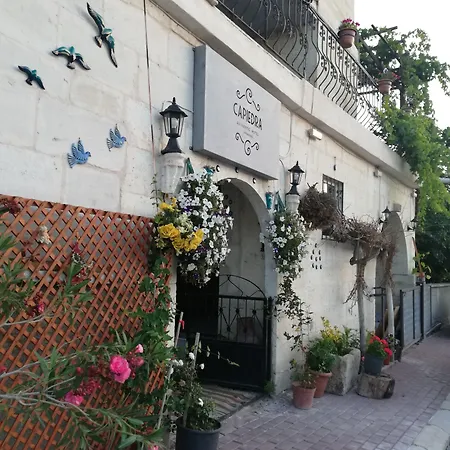 Capiedra Hotel