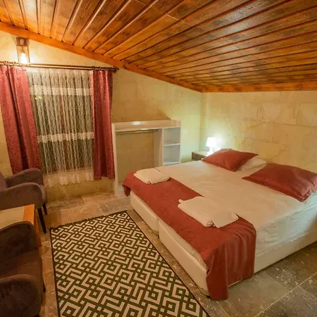 Hotel Capiedra 3*