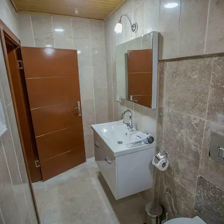 Hotel Capiedra 3*